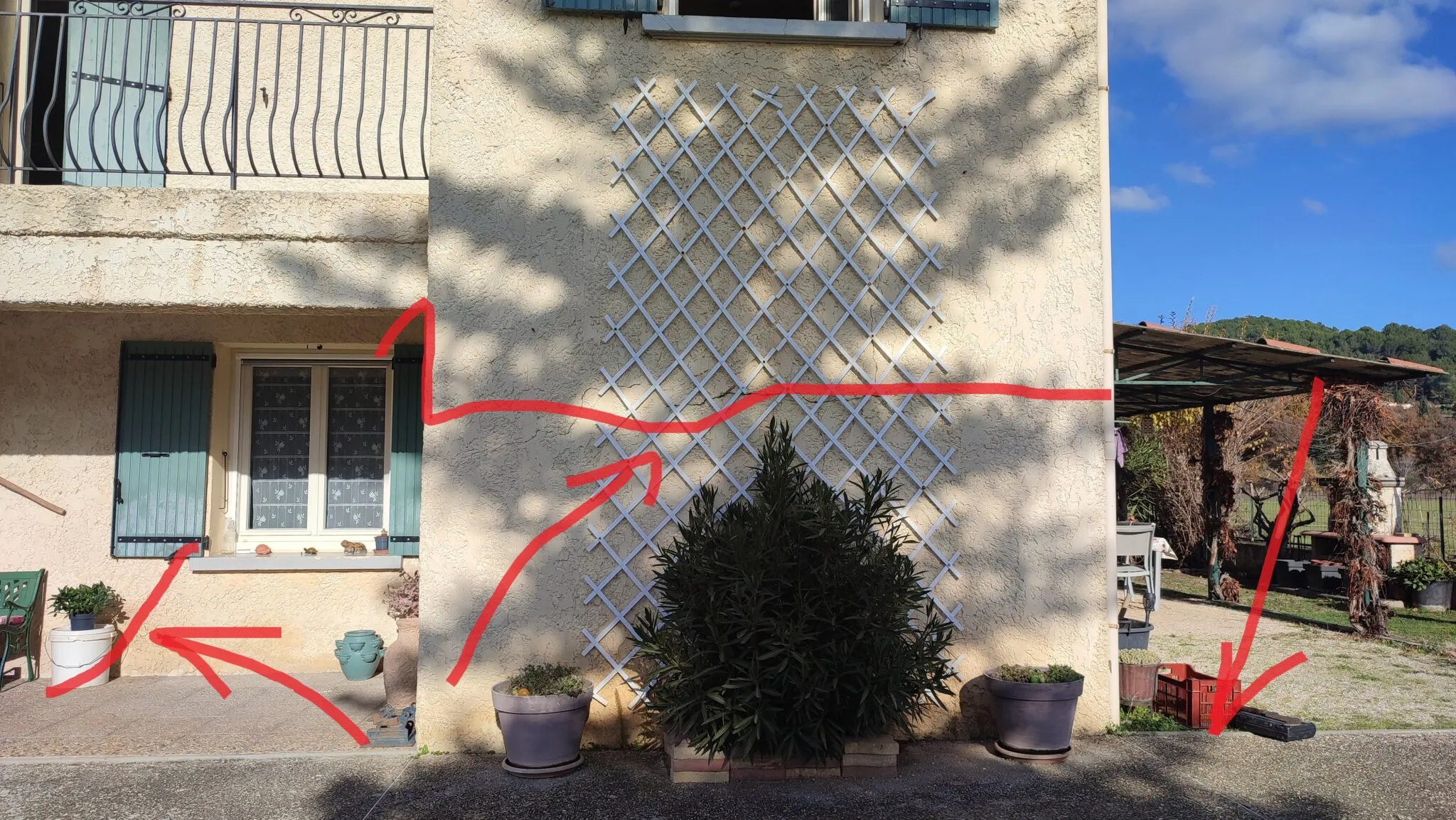 Fissure horizontale et diagonale sécheresse canicule maison var