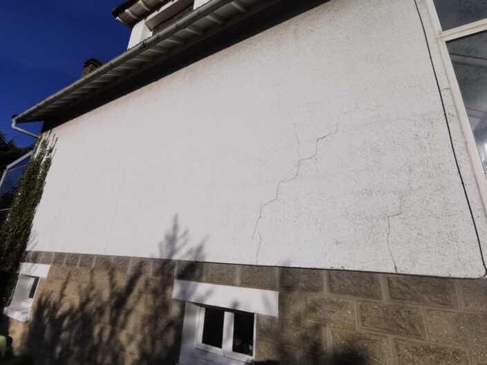 Expertise fissure en escalier grave tassement différentiel fondation maison ancienne Loiret Orléans 45