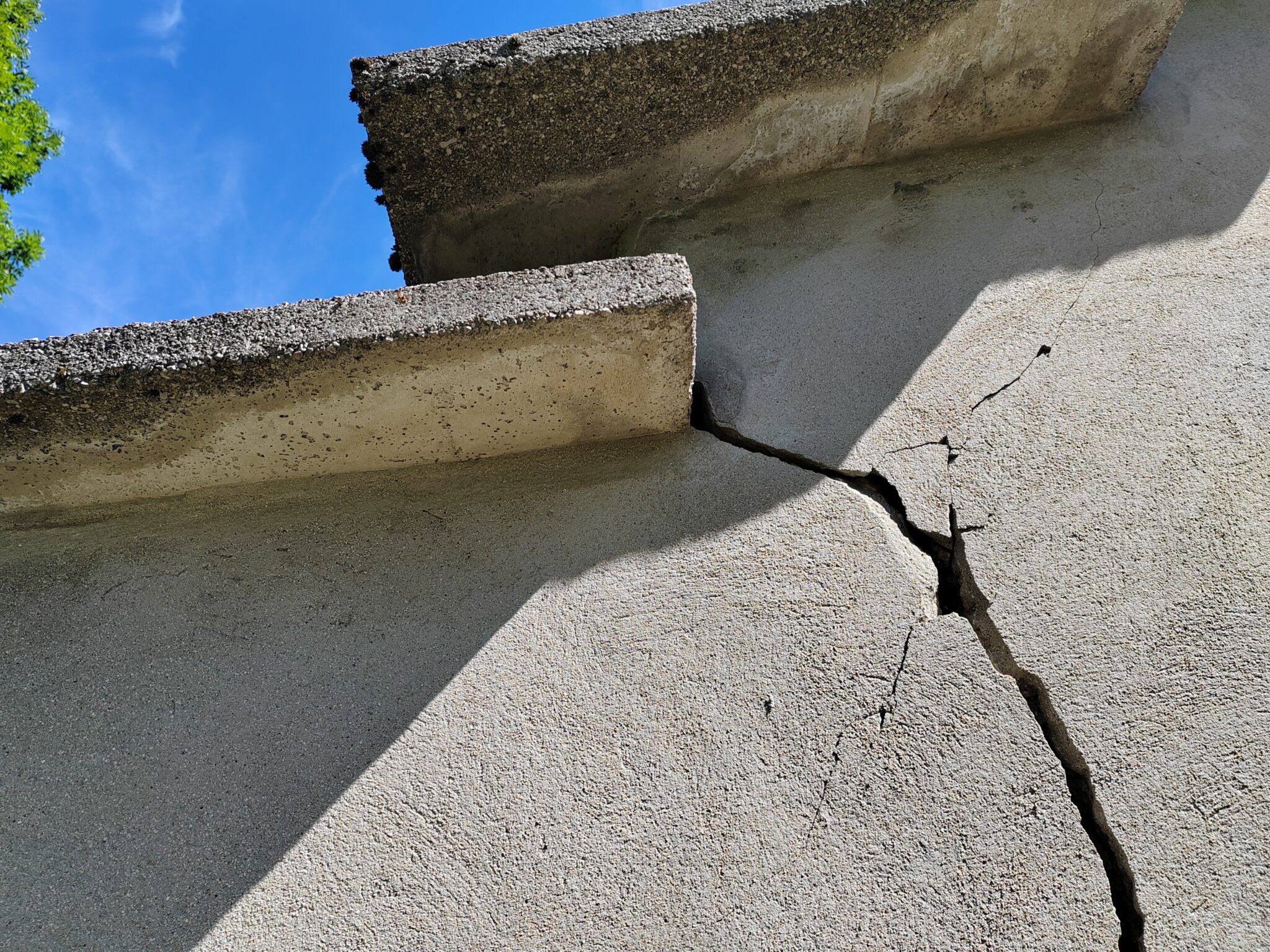 Fissures séisme maison ancienne en pierres - Expert fissure Opengroupe